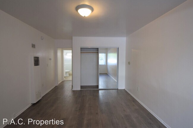 Foto del edificio - Studio, 1 bath Apartment - 2683 34th Stree...