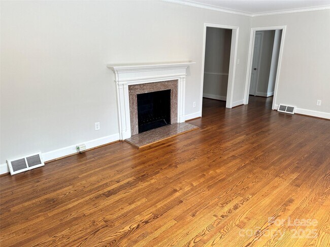 Foto del edificio - 2518 Westfield Rd