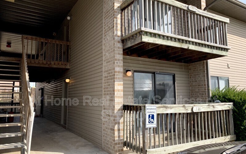753 E Bain St, Ozark, MO 65721 Condo for Rent in Ozark, MO