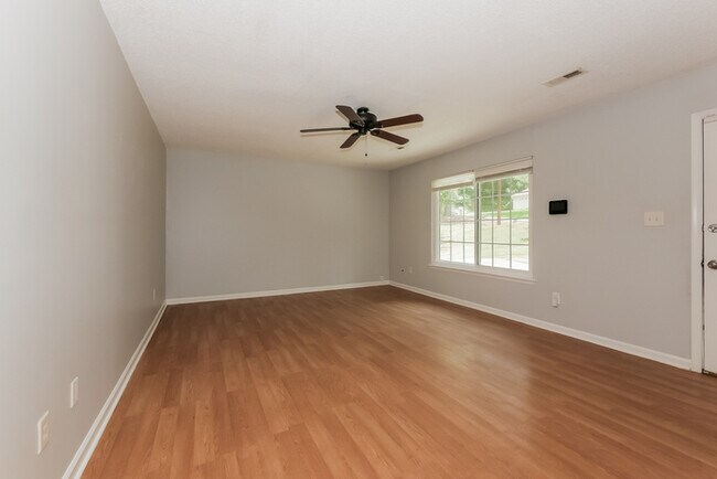 Building Photo - Single-Story Living in Stockbridge, GA