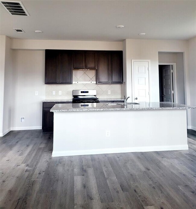 Building Photo - 22103 Grand Majestic Dr