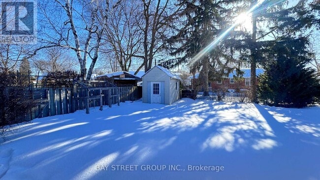 Building Photo - 2048 Edinburgh Dr