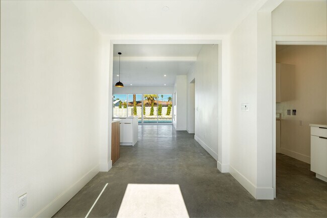 Foto del edificio - 416 Rosa Parks Rd