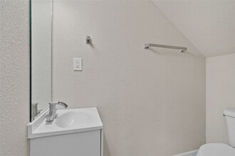 Building Photo - 8025 Virgil St