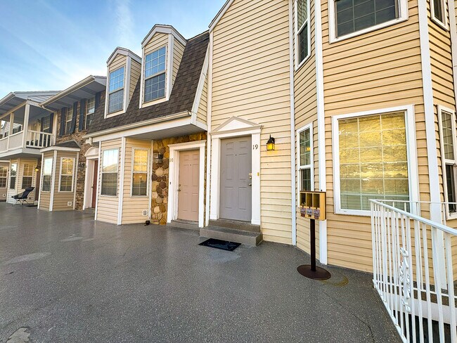 Foto del edificio - 972 900 E