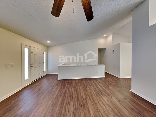 Building Photo - 254 Iris Trail Dr