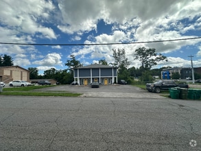 Building Photo - 112 King Ave