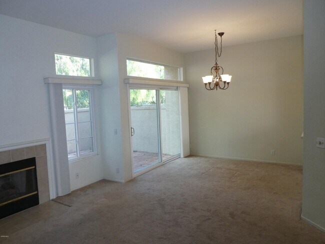 Building Photo - 615 Baywood Ln