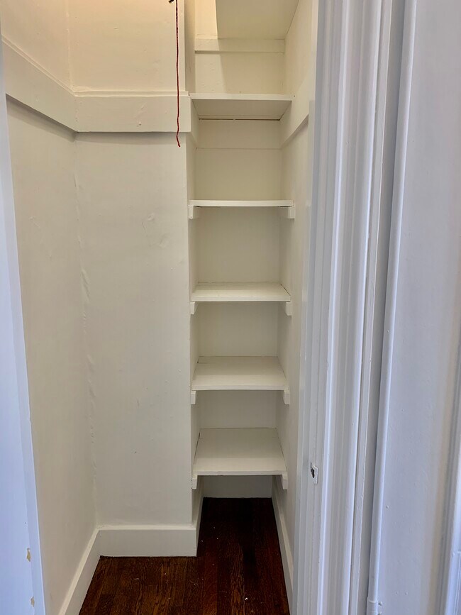 Foto del edificio - 1075 Washington St