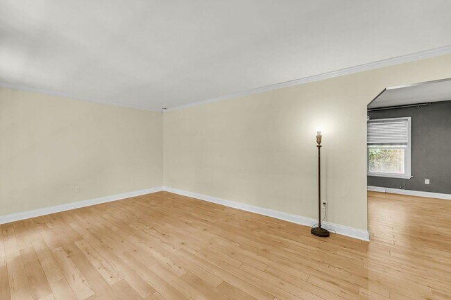 Building Photo - Solid Brick Home on Nearly Half an Acre — Space, Privacy & Charleston Convenience