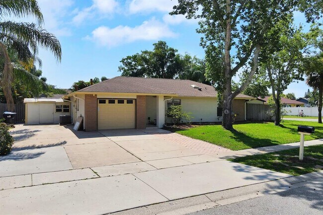 Building Photo - 12033 Molucca Ct
