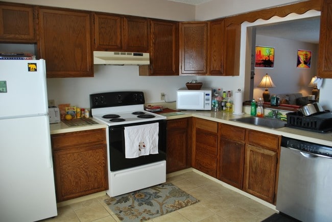 Building Photo - 667 Geyser Rd