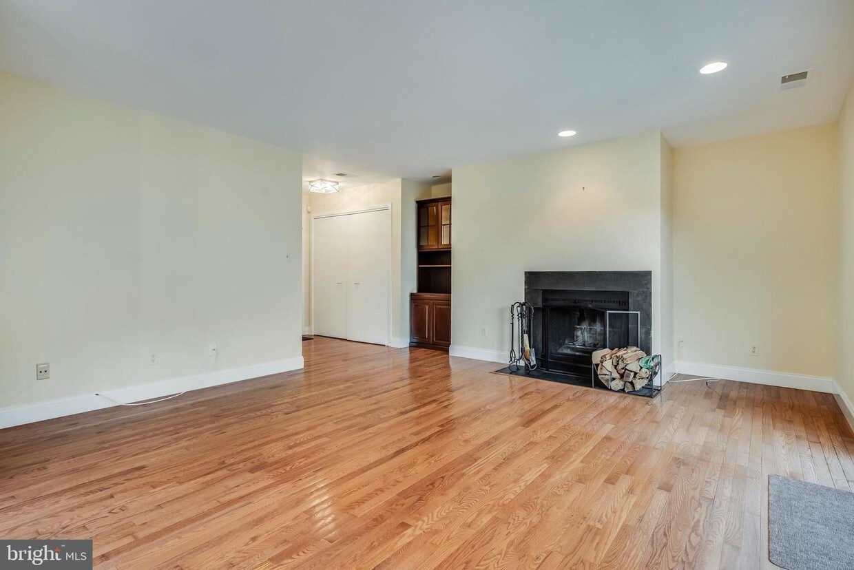 3 Spa Creek Landing Unit A1, Annapolis, MD 21403 Condo for Rent in