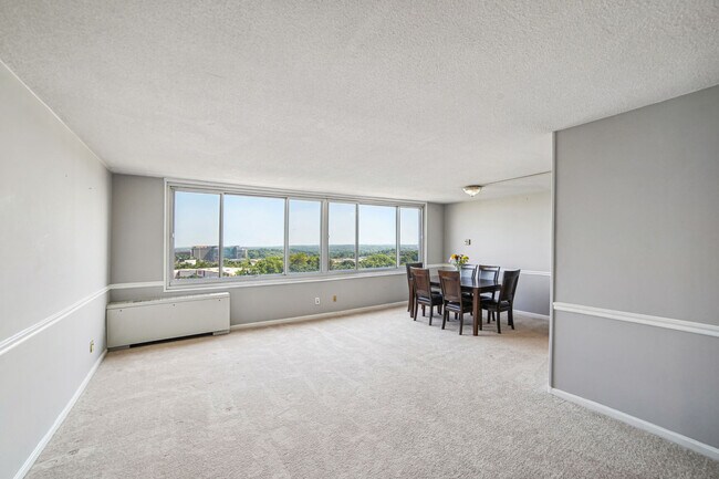 Foto del edificio - 11801 Rockville Pike