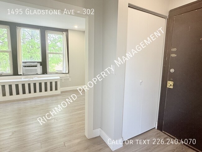 Photo du bâtiment - 1495 Gladstone Ave