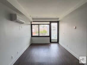 Building Photo - Bushwick Avenue / Spacious 2 Bedroom, 1 Ba...