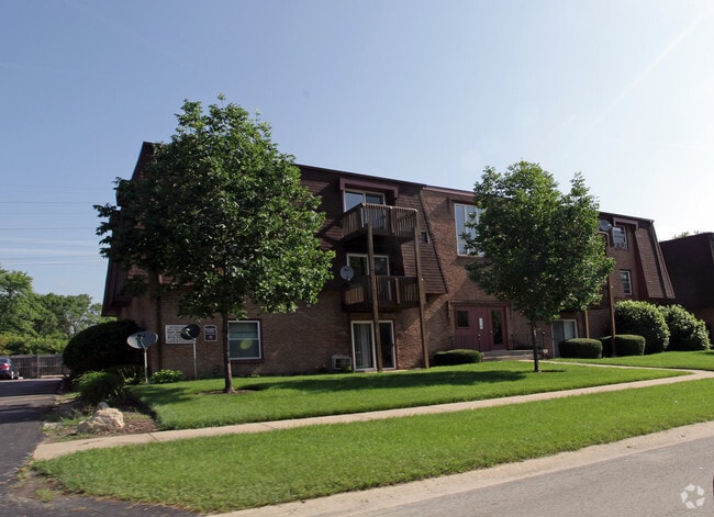 Building Photo - Pheasant Run Apartments