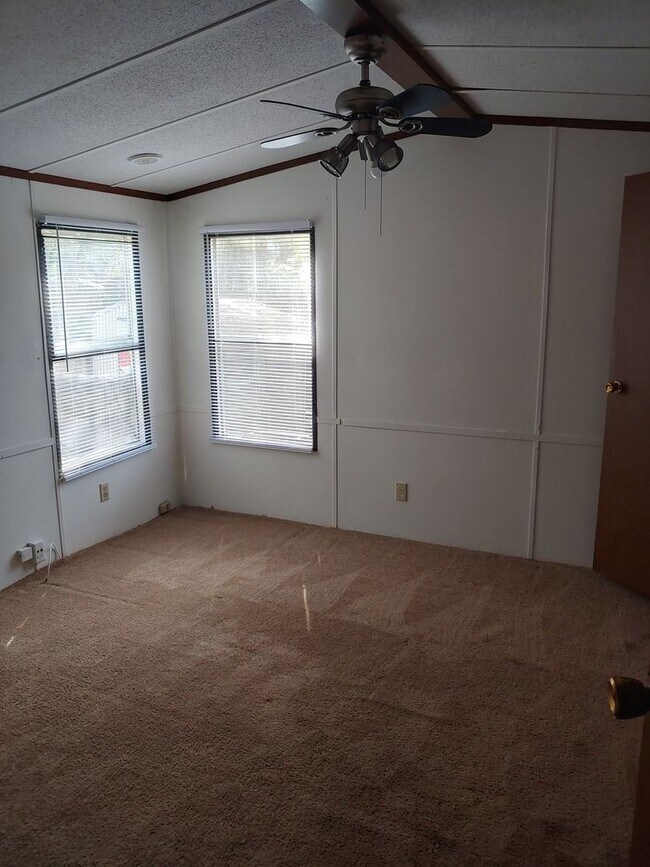 Building Photo - 2 br, 1 bath House - 10906 Starwood