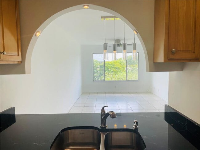 Foto del edificio - 3247 NW 103rd Terrace