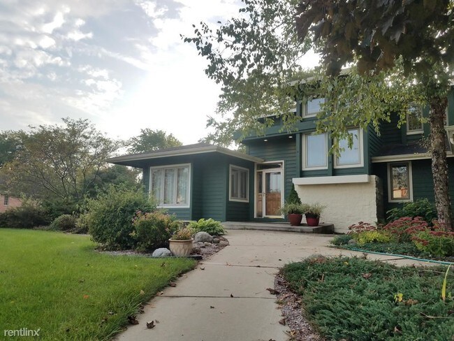 Foto del edificio - 3 br, 2.5 bath House - 134 Emerald Drive
