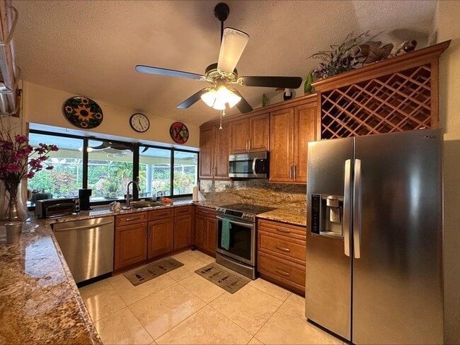 Building Photo - 2085 SE Hanford Rd