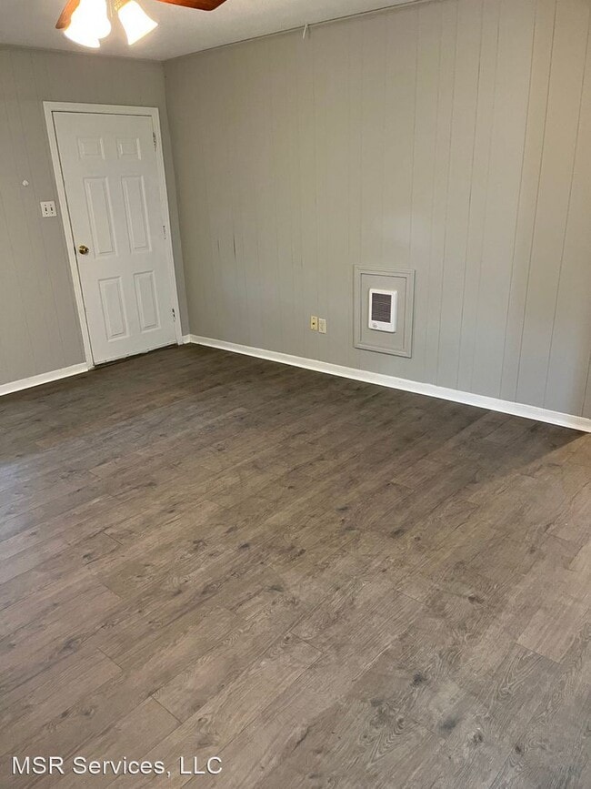 Building Photo - 3 br, 1 bath House - 264 Wilkinsville Road