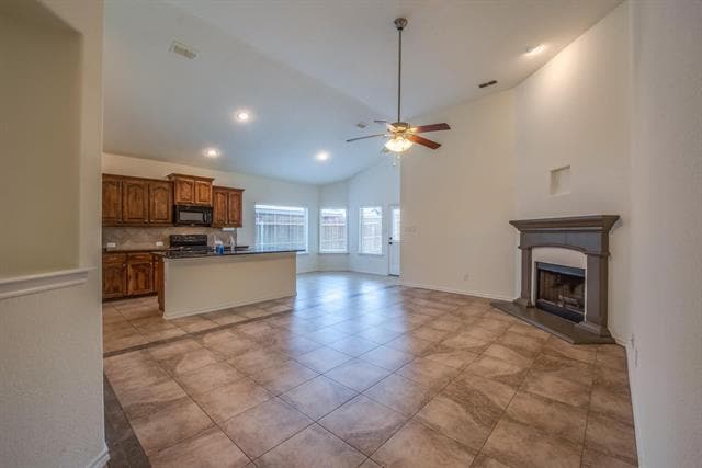 Building Photo - 1225 Glen Ct