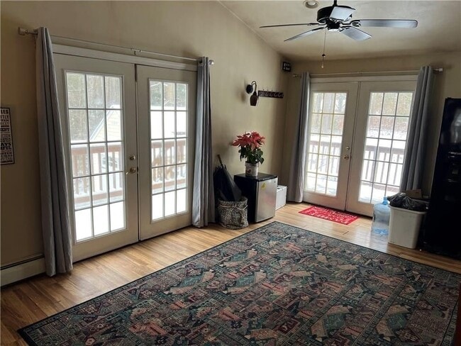 Building Photo - 36 Tower Hill Rd