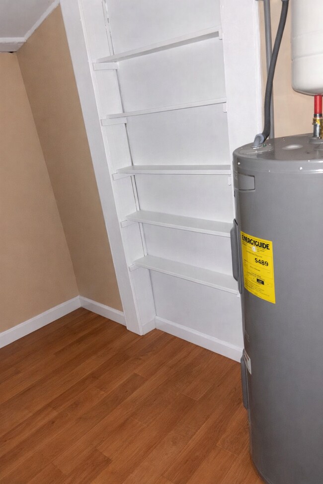 Foto del edificio - 4322 Mikado Ave