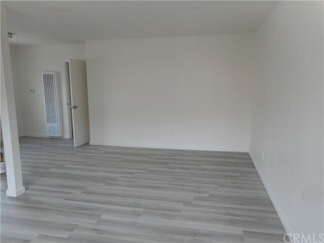Foto del edificio - 1129 Magnolia Ave