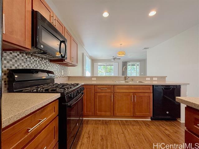 Building Photo - 91-1799-1799 Paeko St