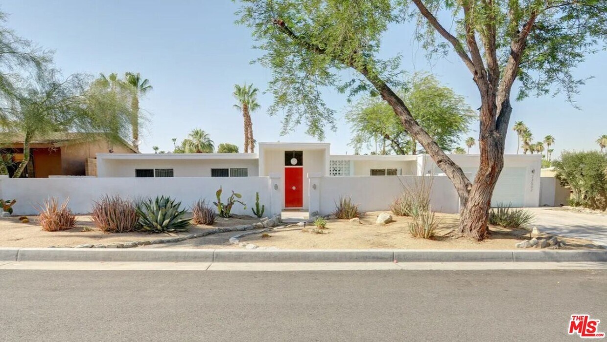 Primary Photo - 73502 Sun Ln