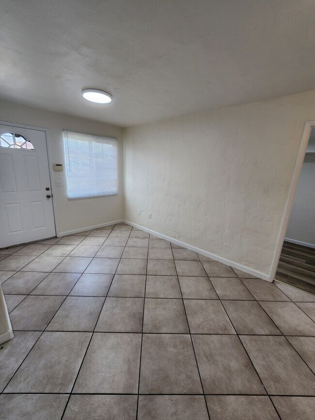 Foto del edificio - Charming Single Level, 2 Bed, 1 Bath in Grover Beach