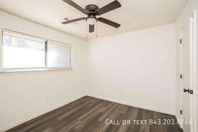 Foto del edificio - 317 Woodward Blvd