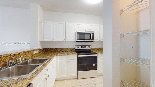 Foto del edificio - 2929 SE 2nd St