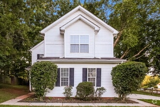 Building Photo - 4275 Kiser Woods Dr SW