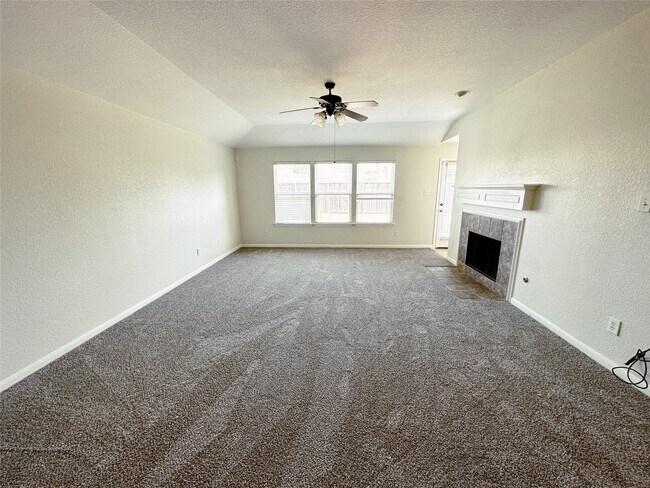Foto del edificio - 10210 Canyon Rose Ln