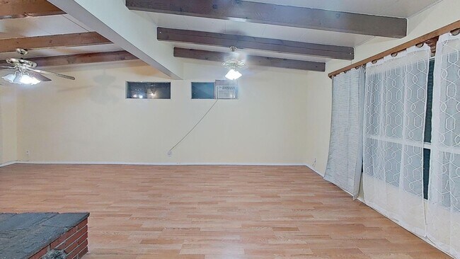 Foto del edificio - Beautiful 3B/2B Home in Wast Palmdale - MOVE IN READY!