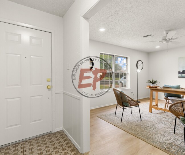 Foto del edificio - 6407 Landmark Dr