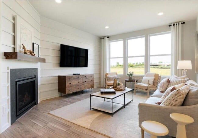 Foto del edificio - 4880 Avery Ct