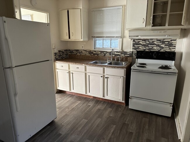 Foto del edificio - 2404 Knox Dr