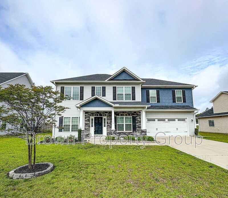 Foto principal - 179 Stafford Ave