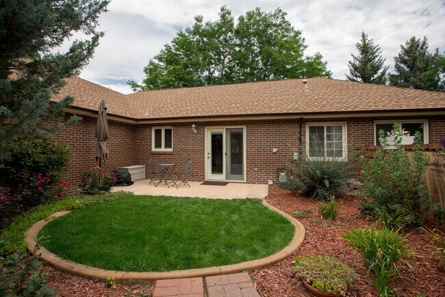 Building Photo - 1431 Hillburn