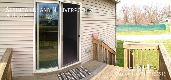 Building Photo - Large 3-Bed townhome with 2-car garage! Co...