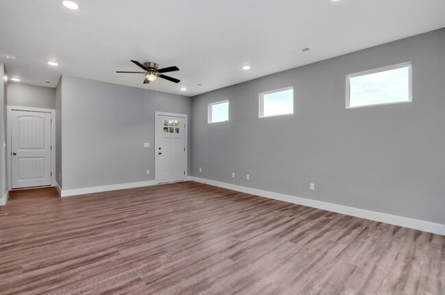 Foto del edificio - 4653 E 45th St N