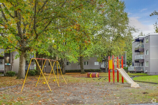 Photo du bâtiment - Regent Place Apartments