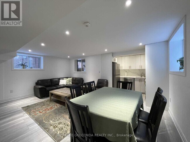 Building Photo - 66 Antique Dr