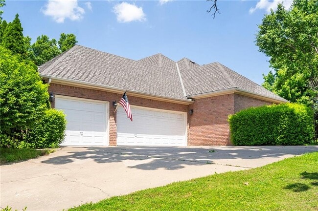 Building Photo - 9 S Fiddlesticks Trail