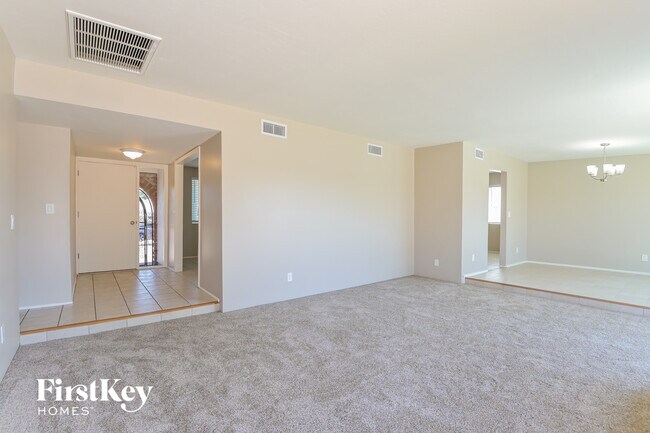 Foto del edificio - 8542 E 19th St