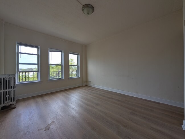 Foto del edificio - 5412 N Kenmore Ave